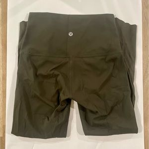 Wunder Under High Rise 23’ Crop Scalloped
